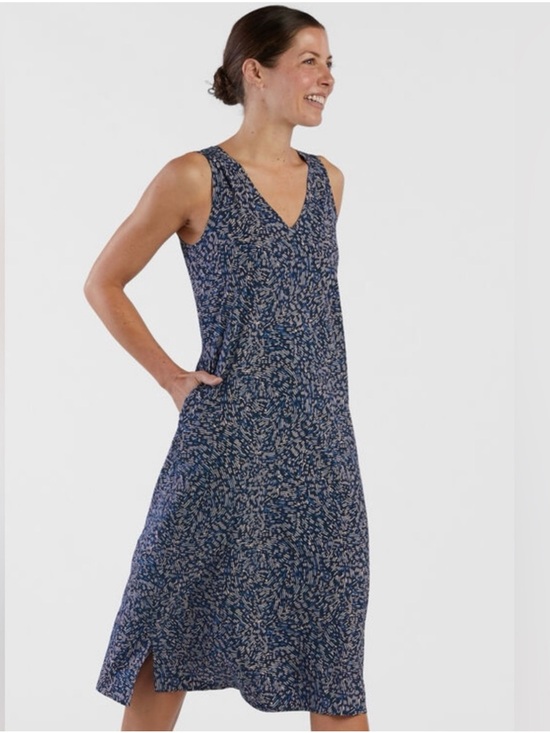 Title nine Dresses & Skirts - Title Nine Round Trip Midi Dress Grey NWT Medium